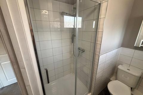 1 bedroom in a house share to rent, Dallamoor, Hollinswood, Telford, Shropshire, TF3
