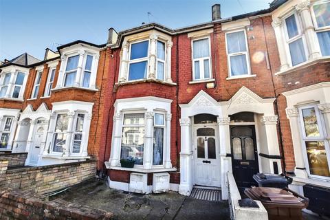 1 bedroom flat for sale, Belmont Park Road, Leyton