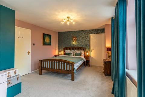 19 Crowdale Road, Telford, TF5 0NJ
