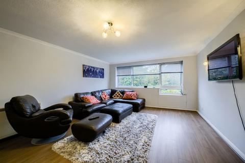 2 bedroom flat for sale, 200 Lichfield Road, Four Oaks, Sutton Coldfield