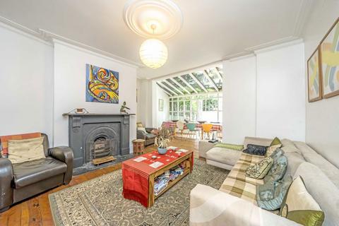 undefined, Amhurst Road, London N16