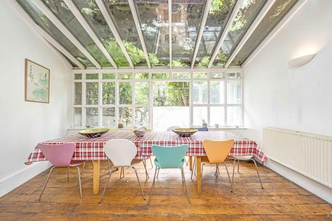 undefined, Amhurst Road, London N16