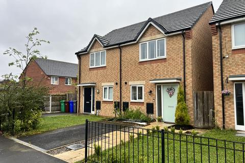 5 Perch Close, Manchester, M12 5GW