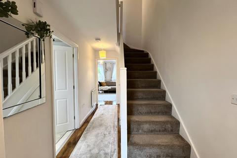 5 Perch Close, Manchester, M12 5GW