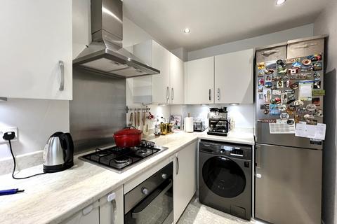 5 Perch Close, Manchester, M12 5GW