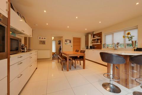 4 bedroom detached house for sale, Folders Lane, Burgess Hill, RH15