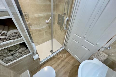 1 bedroom apartment for sale, 40 Homemount House, Gogoside Road, Largs
