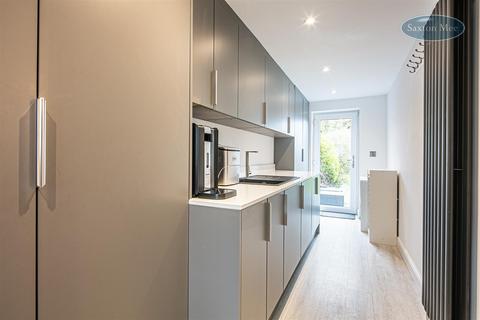 47 Marsh Lane, Sheffield, S10 5NN