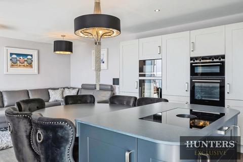 3 bedroom apartment for sale, Ackworth House, The Beach, Filey
