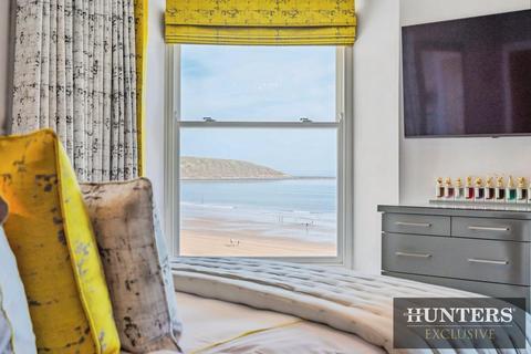 3 bedroom apartment for sale, Ackworth House, The Beach, Filey