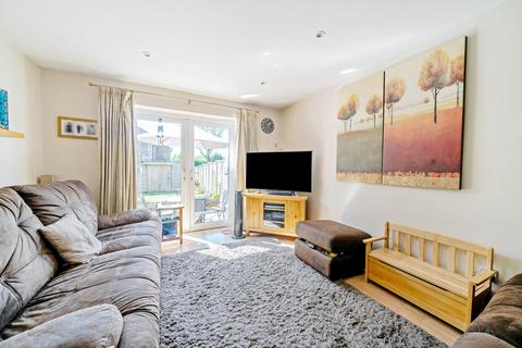 3 bedroom house for sale, Evenlode Way, Sandhurst GU47