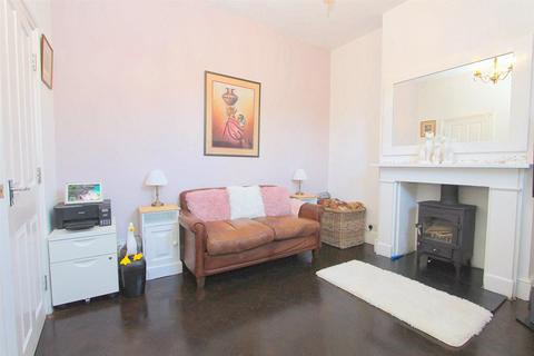 5 Westcroft Road, Wallington, SM6 7HY