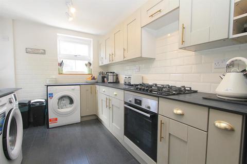 5 Westcroft Road, Wallington, SM6 7HY