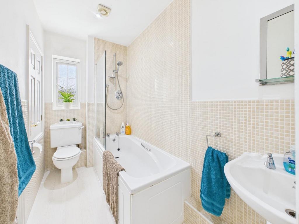 CAM04899 G0-PR0081-STILL011.jpg