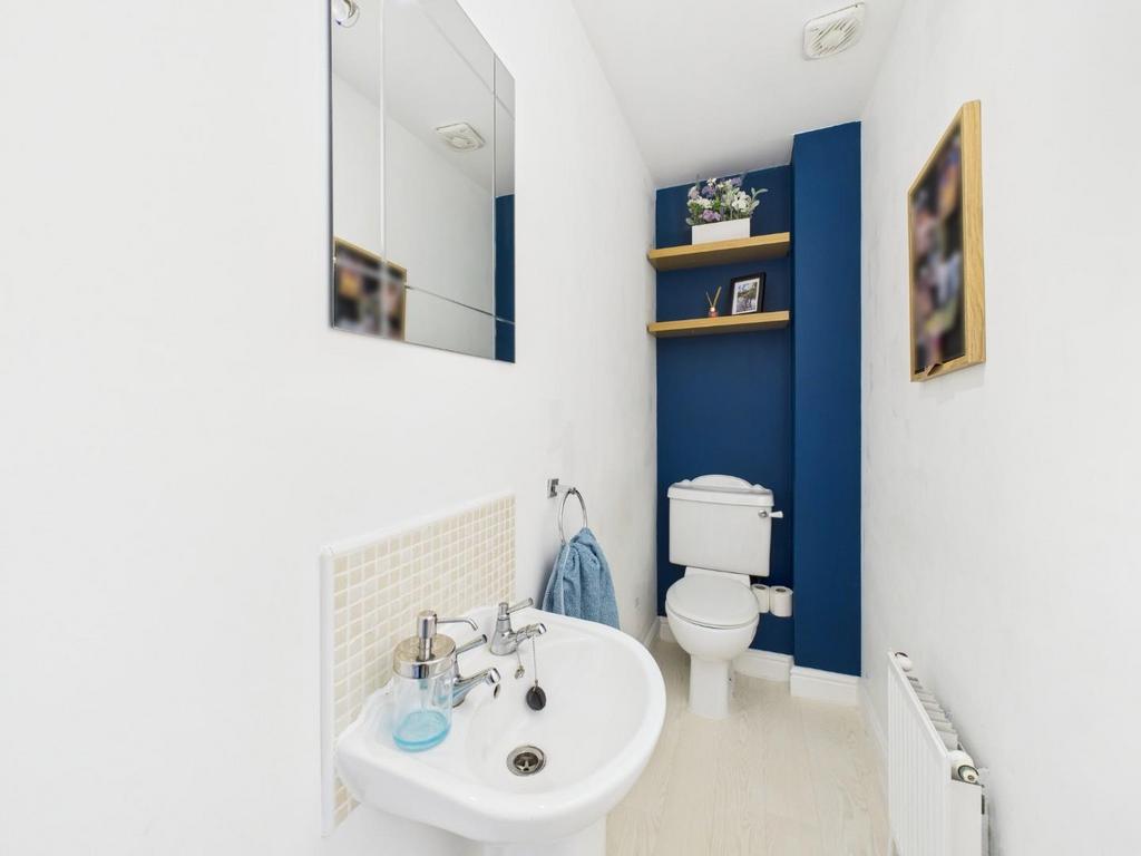 CAM04899 G0-PR0081-STILL005.jpg