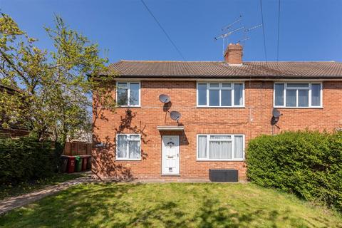 2 bedroom maisonette for sale, Deena Close, Cippenham