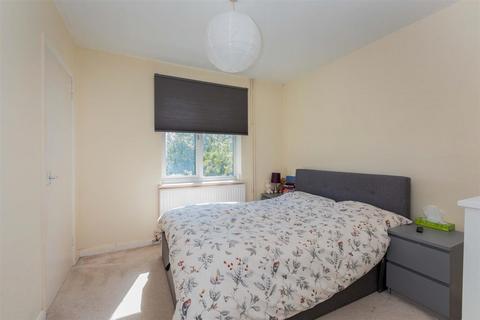 2 bedroom maisonette for sale, Deena Close, Cippenham