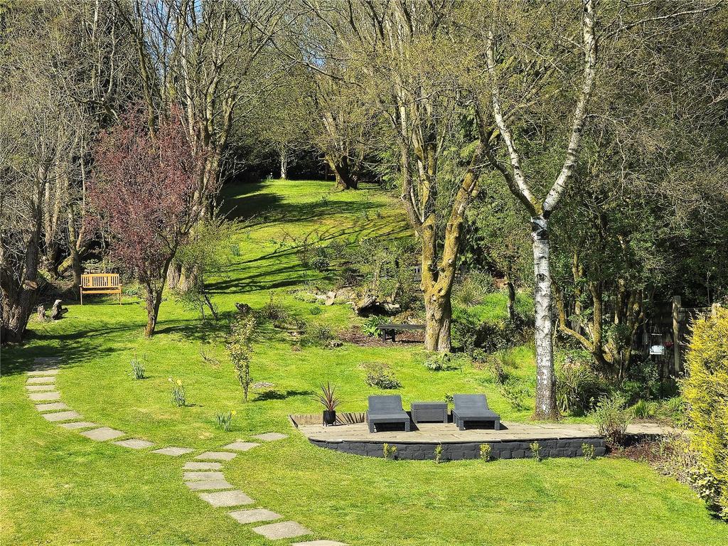 Extensive Gardens