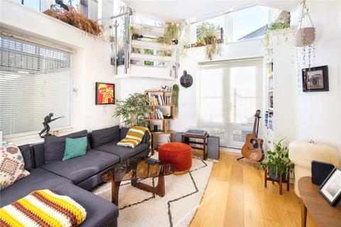 2 bedroom flat for sale, Glyn Road, London, E5