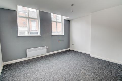 Studio to rent, Station Road, Eckington, S21