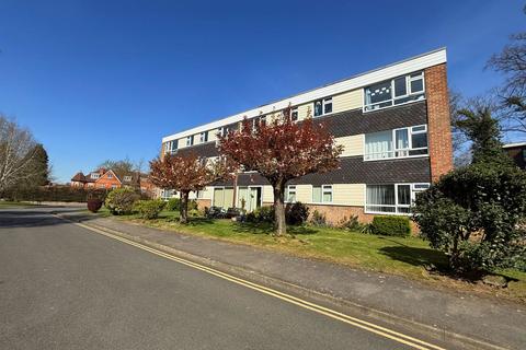 2 bedroom flat for sale, Albany Gardens, Hampton Lane, Solihull