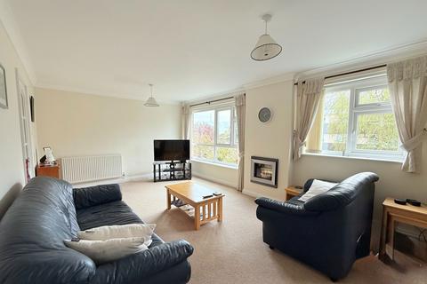 2 bedroom flat for sale, Albany Gardens, Hampton Lane, Solihull