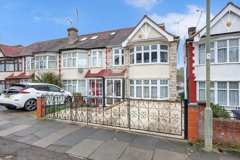 15 Woodfield Drive, East Barnet, Barnet, EN4 8PE