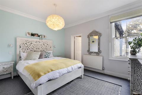 36 Denison Road, London, SW19 2DH