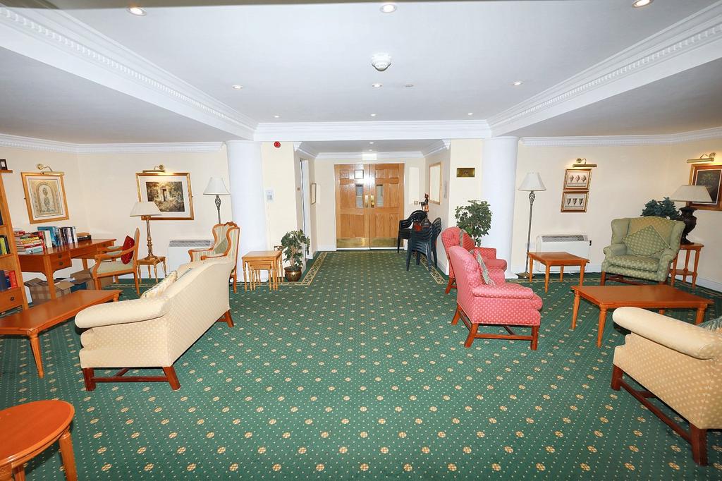 Communal Guest Area