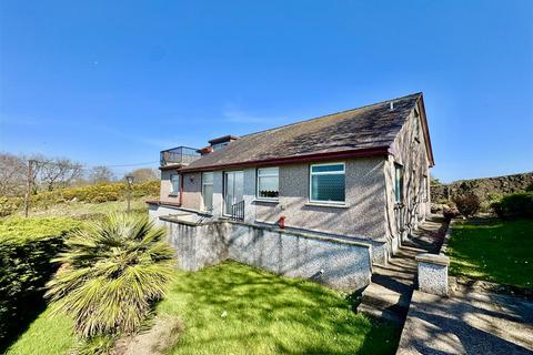 5 bedroom detached house for sale, Lleyn Street, Pwllheli