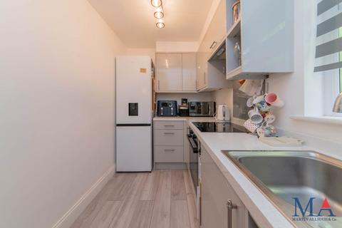 undefined, Yew Tree Court, Elstree