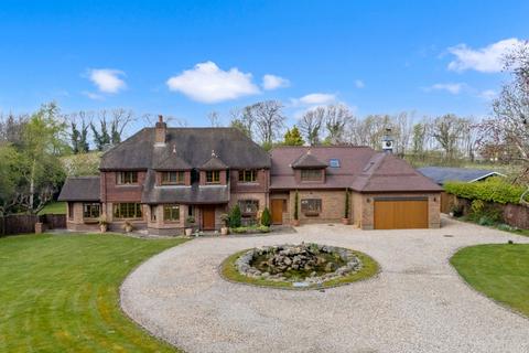 Adurvale Henfield Road, Small Dole, Henfield, BN5 9XH