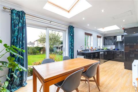 27 Harecroft Road, Otley, LS21 2BG