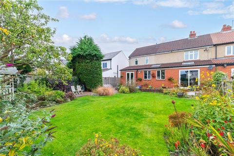 27 Harecroft Road, Otley, LS21 2BG
