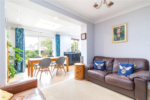27 Harecroft Road, Otley, LS21 2BG