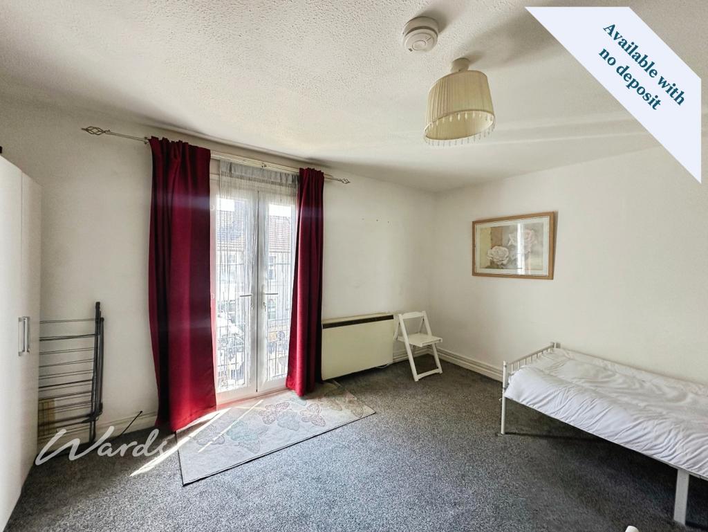 Living/Bedroom Area