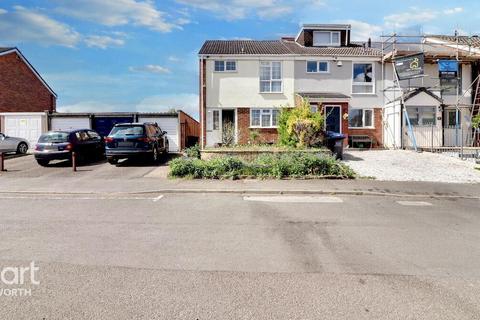15 Forge Road, Kenilworth, CV8 2HR