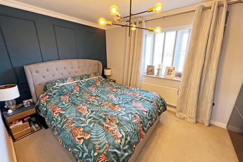7 Beeney Close, Coalville, LE67 4AW