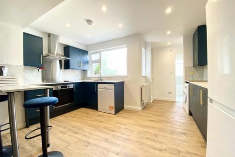 4 bedroom house to rent, Portland Street, Bristol BS16