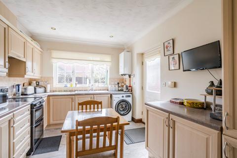 11 Bosquet Close, Lowestoft, NR32 4WU