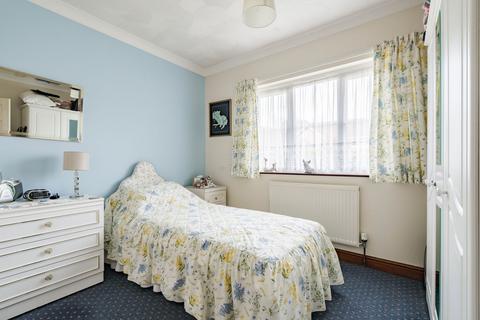 11 Bosquet Close, Lowestoft, NR32 4WU