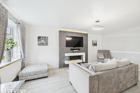 3 Worcester Close, St Helens, WA10 3XZ