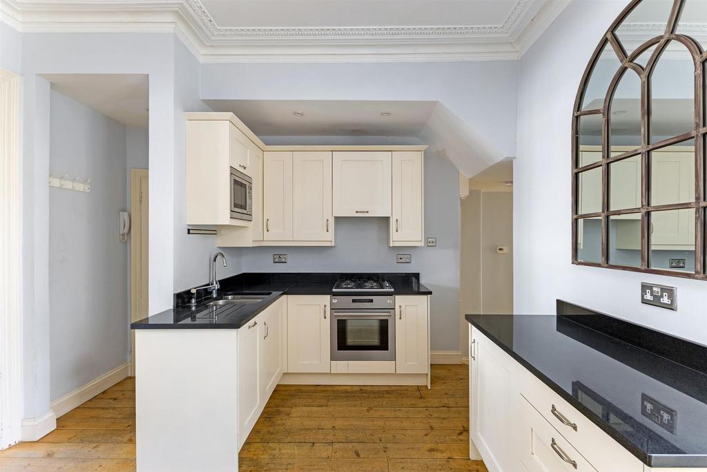 90363 Ground Floor Flat 68 Burnfoot Avenue (7) low