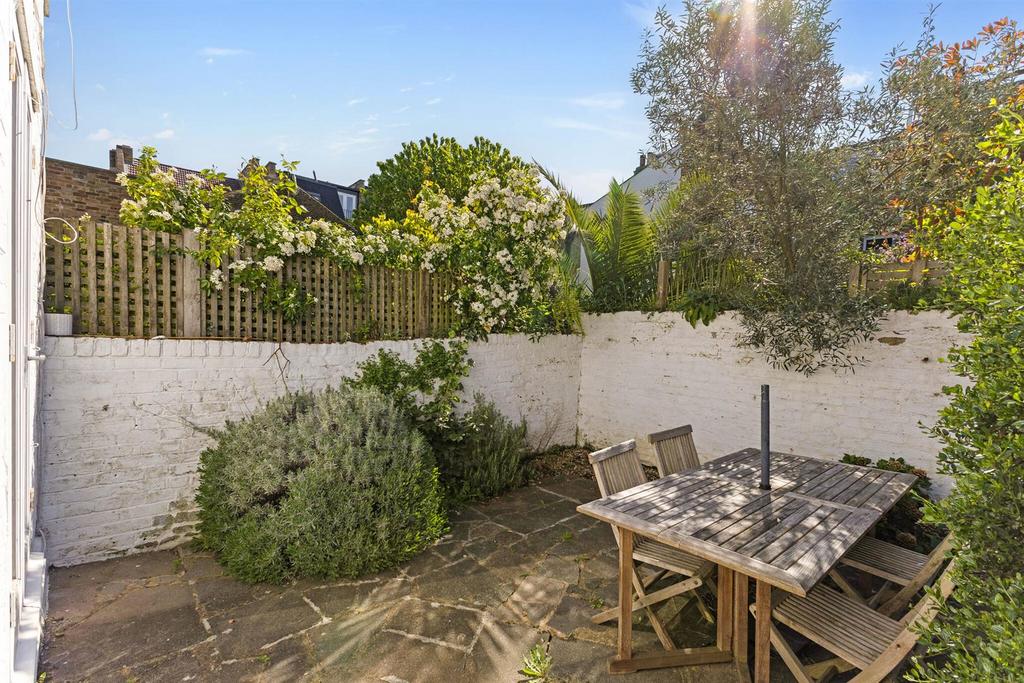 90363 Ground Floor Flat 68 Burnfoot Avenue (22) lo