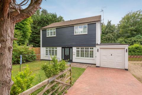 Glendale Beech Hill Road, Ascot, SL5 0BW