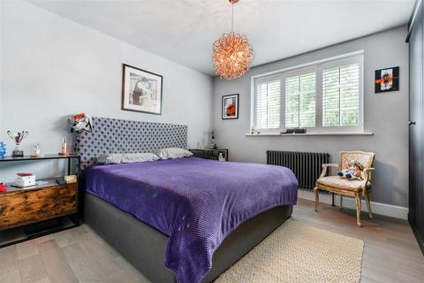 Glendale Beech Hill Road, Ascot, SL5 0BW