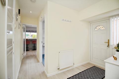 2 bedroom semi-detached bungalow for sale, Bracken Dale, East Goscote, LE7