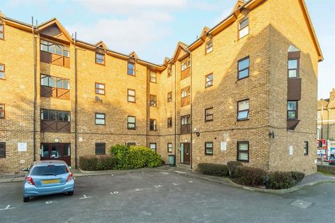 1 bedroom flat to rent, Endwell Road, London SE4