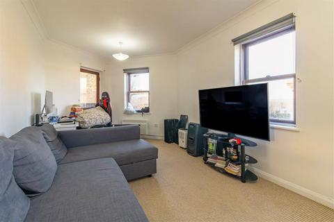 1 bedroom flat to rent, Endwell Road, London SE4