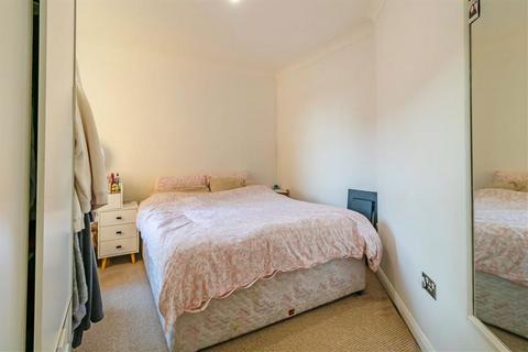 1 bedroom flat to rent, Endwell Road, London SE4